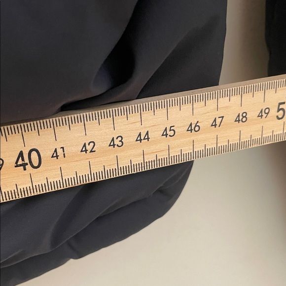 Aritzia - The Super Shorty cliMATTE Puffer Jacket - Black - 2XS - Picture 13 of 15